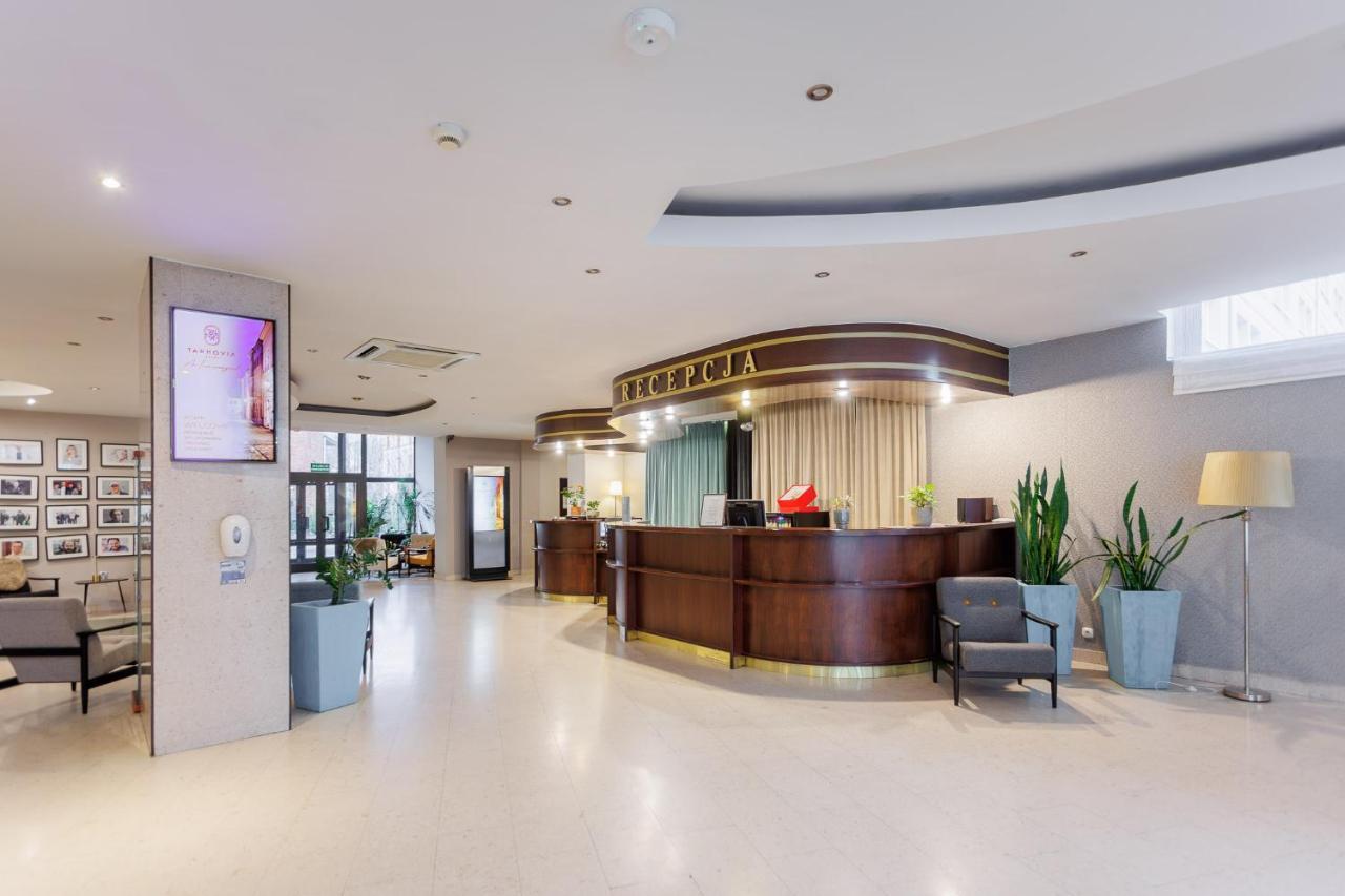 Hotel Tarnovia Tarnow Ngoại thất bức ảnh