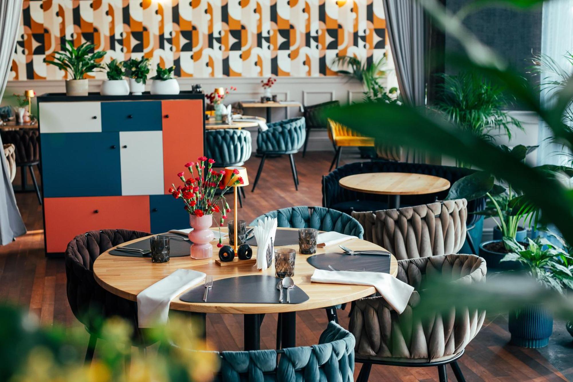 Hotel Tarnovia Tarnow Ngoại thất bức ảnh