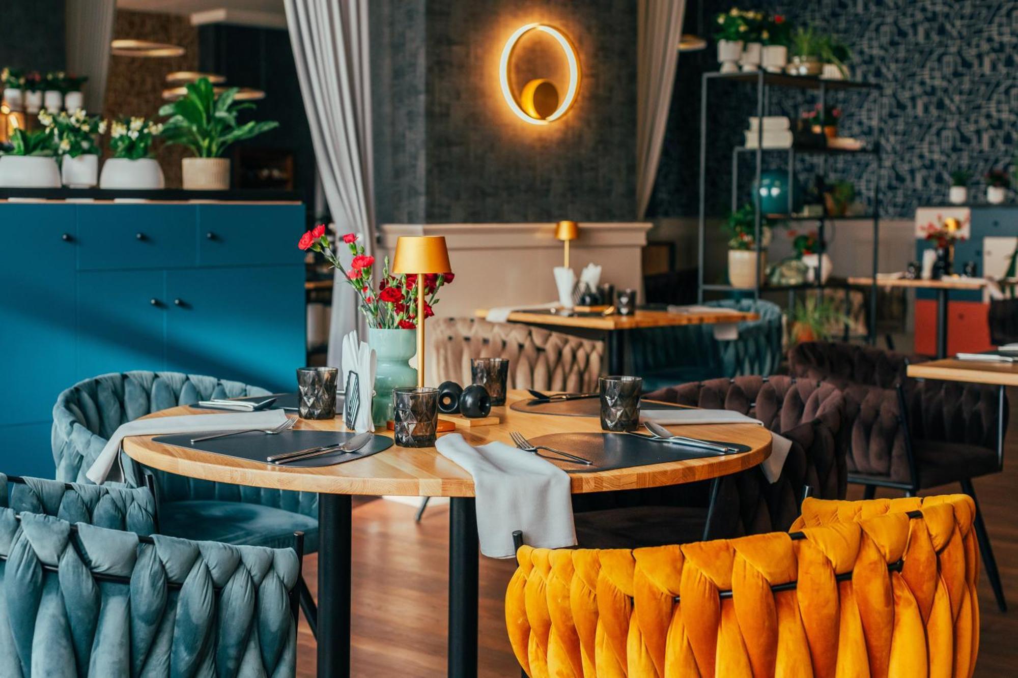 Hotel Tarnovia Tarnow Ngoại thất bức ảnh